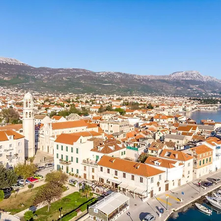 Saints Kastela