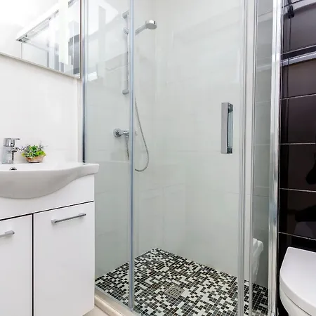 Saints Kastela Penzion