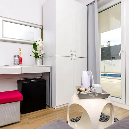 Saints Kastela Penzion 3*