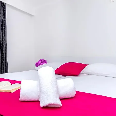 Guest house Saints Kastela Kastel Stafilic