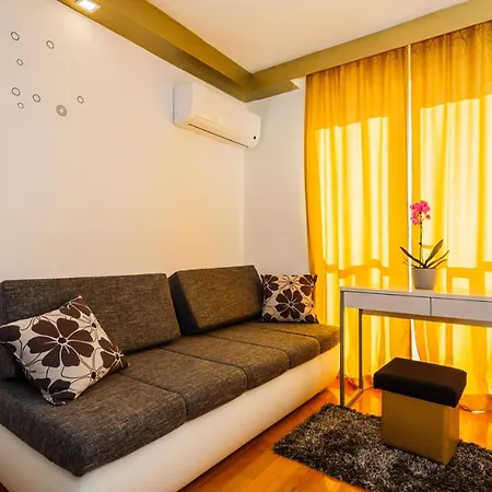 Saints Kastela Guest house 3*