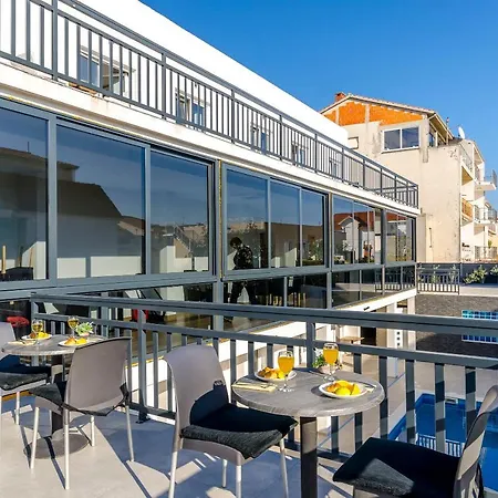 Saints Kastela Guest house 3*