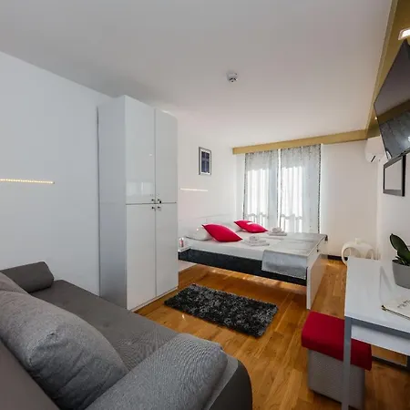 Guest house Saints Kastela